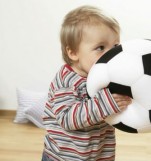 Хороший мяч — один из лучших подарков для ребенка